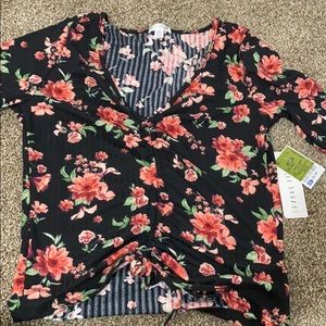 Black floral long sleeve fitted top